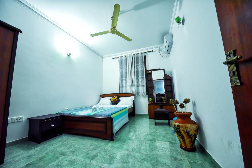 Asian Villa Negombo Bagian luar foto