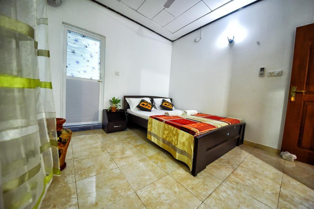 Asian Villa Negombo Bagian luar foto